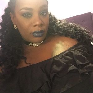 Meet your Posher, Arrinisha